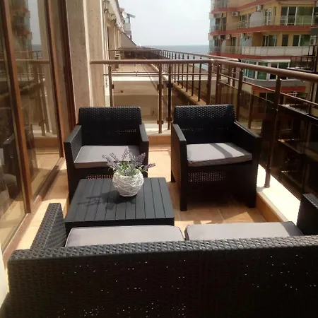 Apartament Nataly Sea View Apartment *